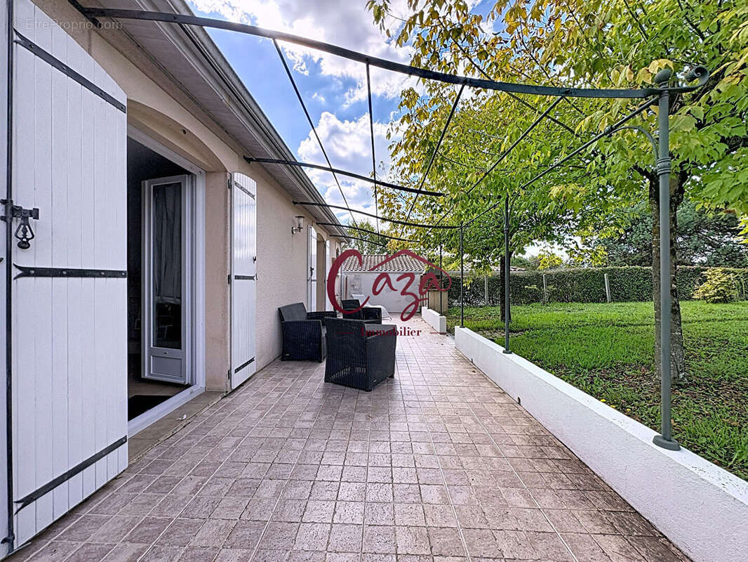 Maison à FARGUES-SAINT-HILAIRE