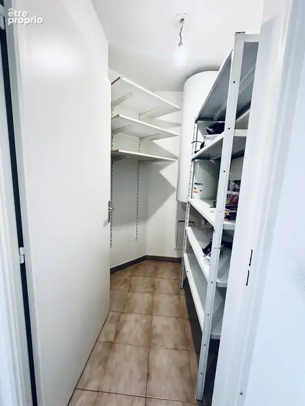 T2 55m2 Terrasse, ascenseur et parking sous sol, Le garlaban résidence fermée Aix en Provence, - photo 6