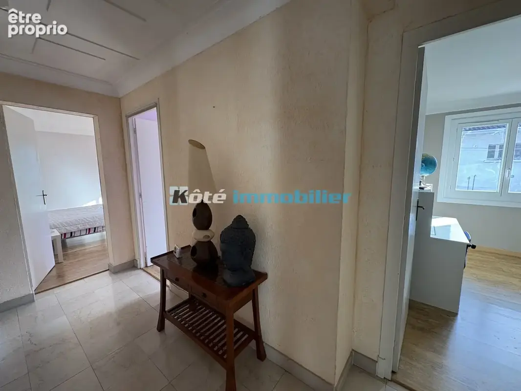 Maison avec cinq chambres et un bureau - photo 14