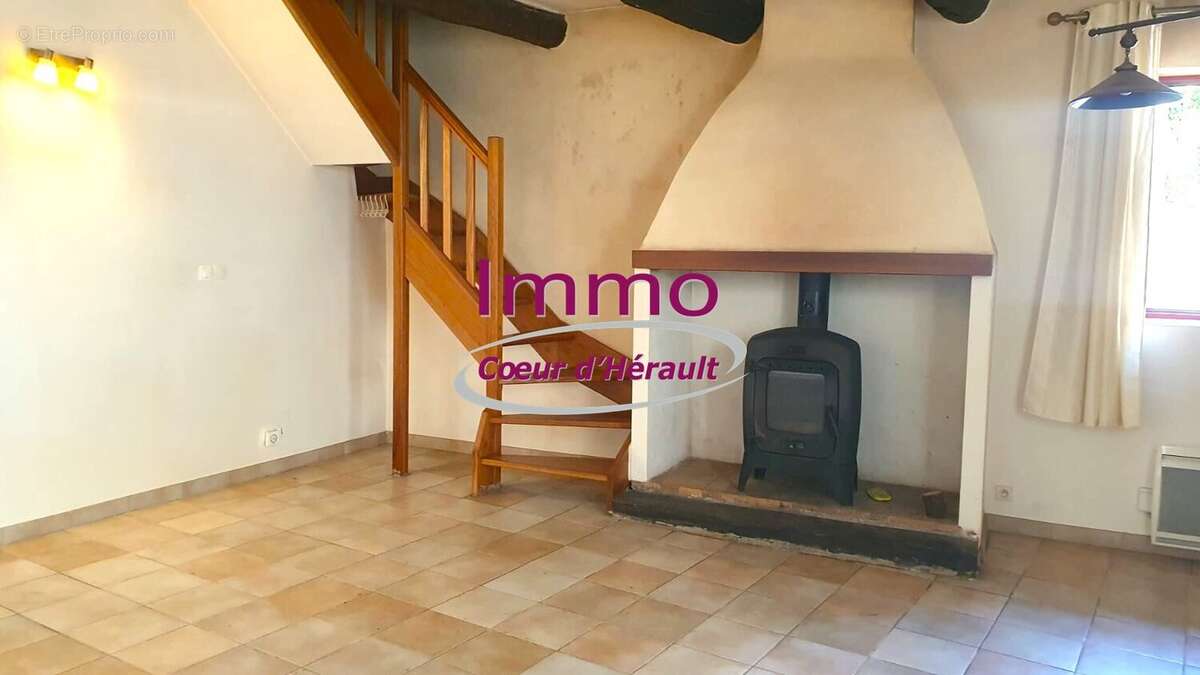 Maison à SAINT-FELIX-DE-LODEZ