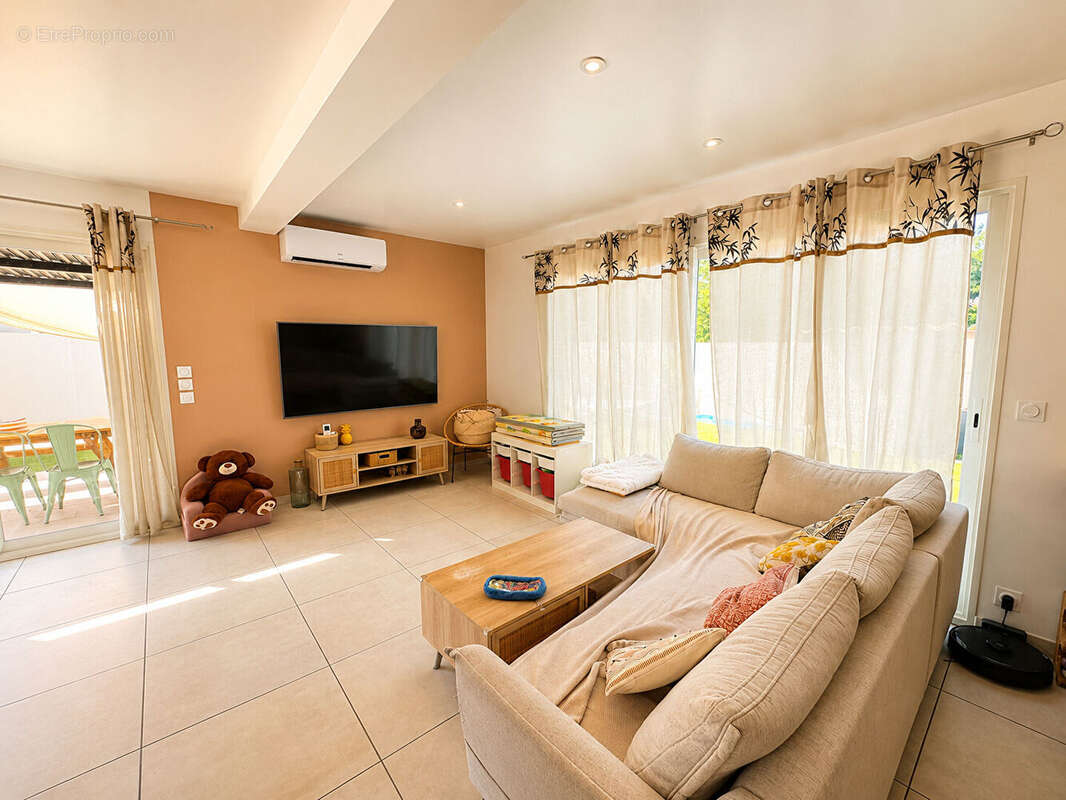 Villa - Lespignan - 4 pièces - 85.75 m² - photo 4