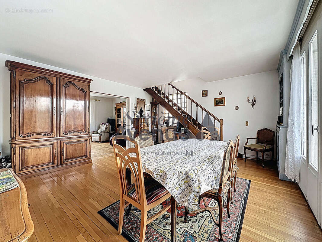 Maison à NOISY-LE-GRAND