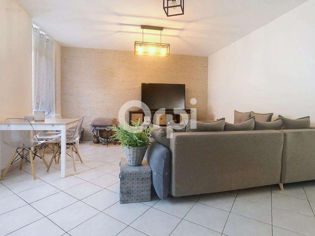 Appartement à TERRASSON-LAVILLEDIEU