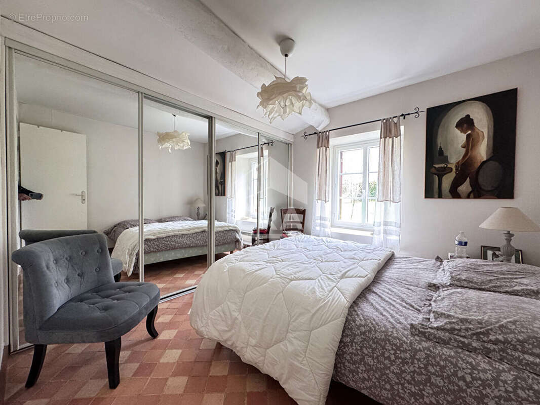 Maison à SAINT-ASTIER