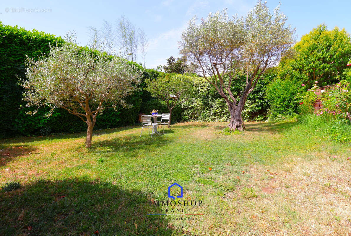 Maison à SAINT-ZACHARIE