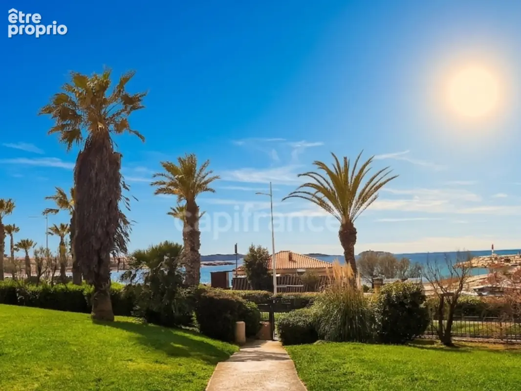 Bord de mer - appartement t2 + piscine et parking privatif à vendre six-fours-les-plages (83) - photo 8