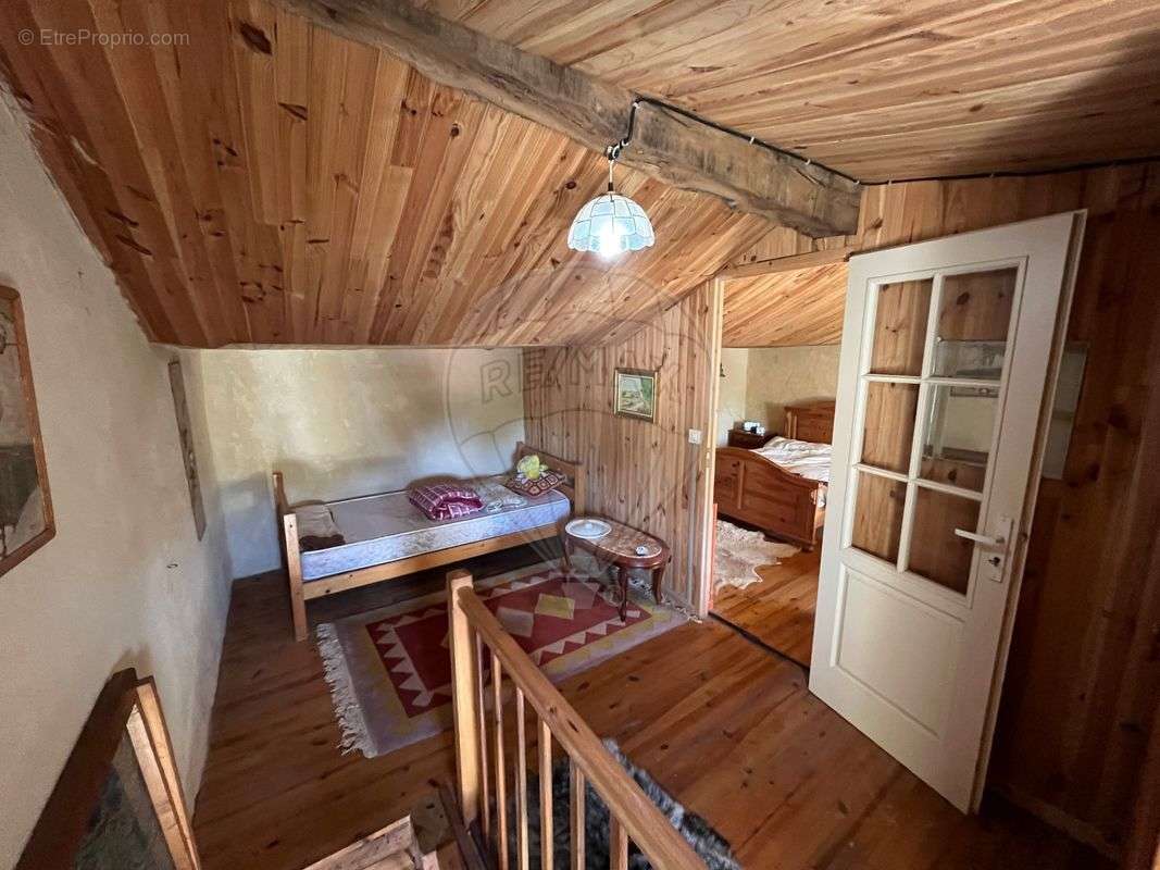 Maison à SAINT-JEAN-D&#039;ANGELY