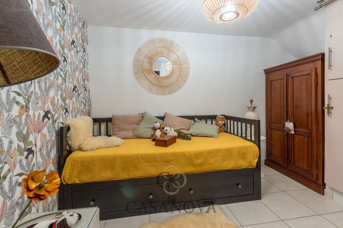 Villa contemporaine avec piscine et jardin paysager au nord de Montpellier - photo 16
