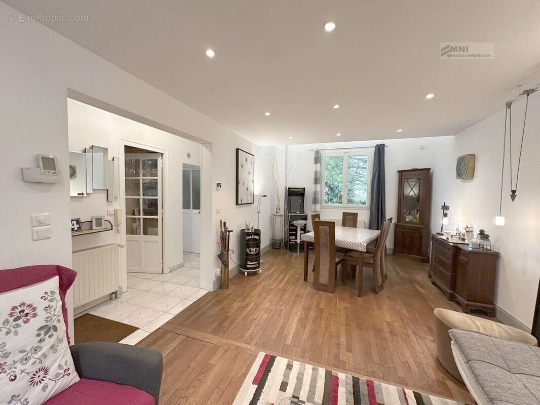 Maison à CHOISY-LE-ROI