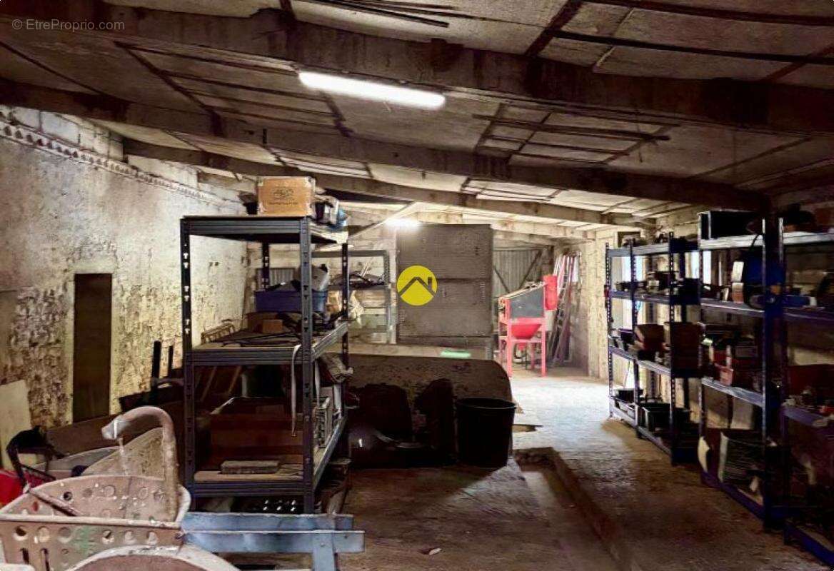 Maison à VEYRINES-DE-VERGT