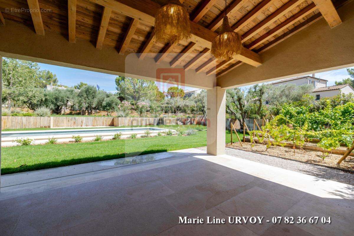 Maison à MAUSSANE-LES-ALPILLES