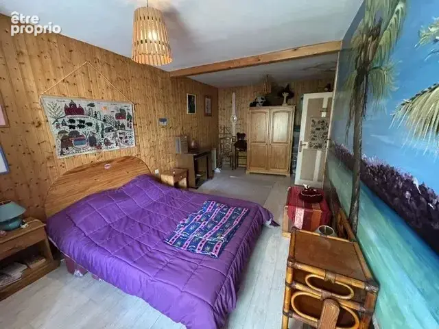 Maison au centre de Pierre Châtel. - photo 5