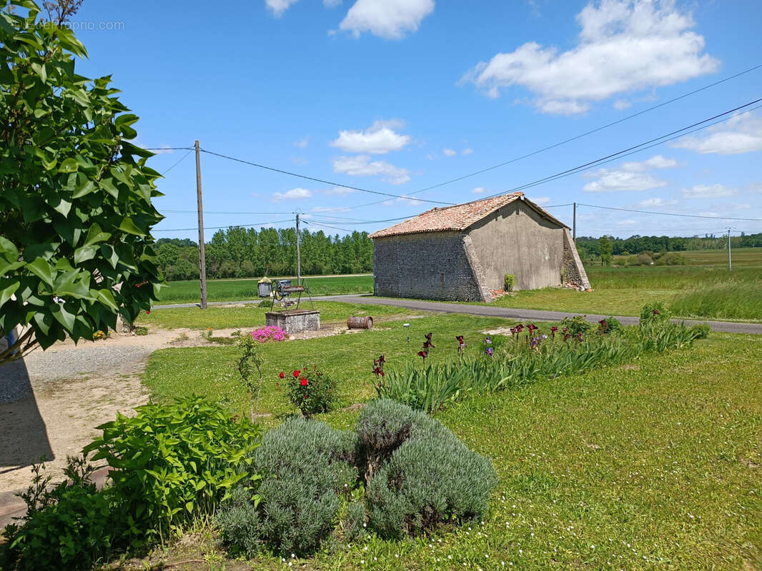 Autre à SAINT-MAIGRIN