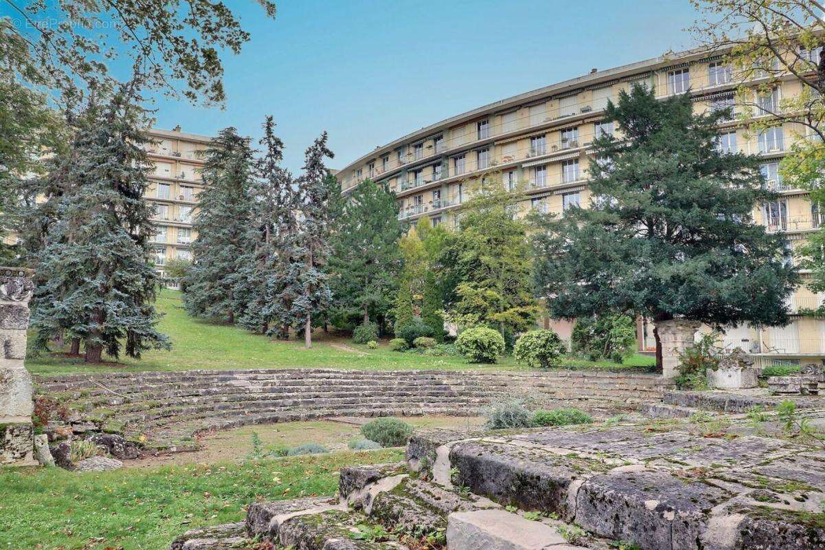 Appartement à SAINT-GERMAIN-EN-LAYE