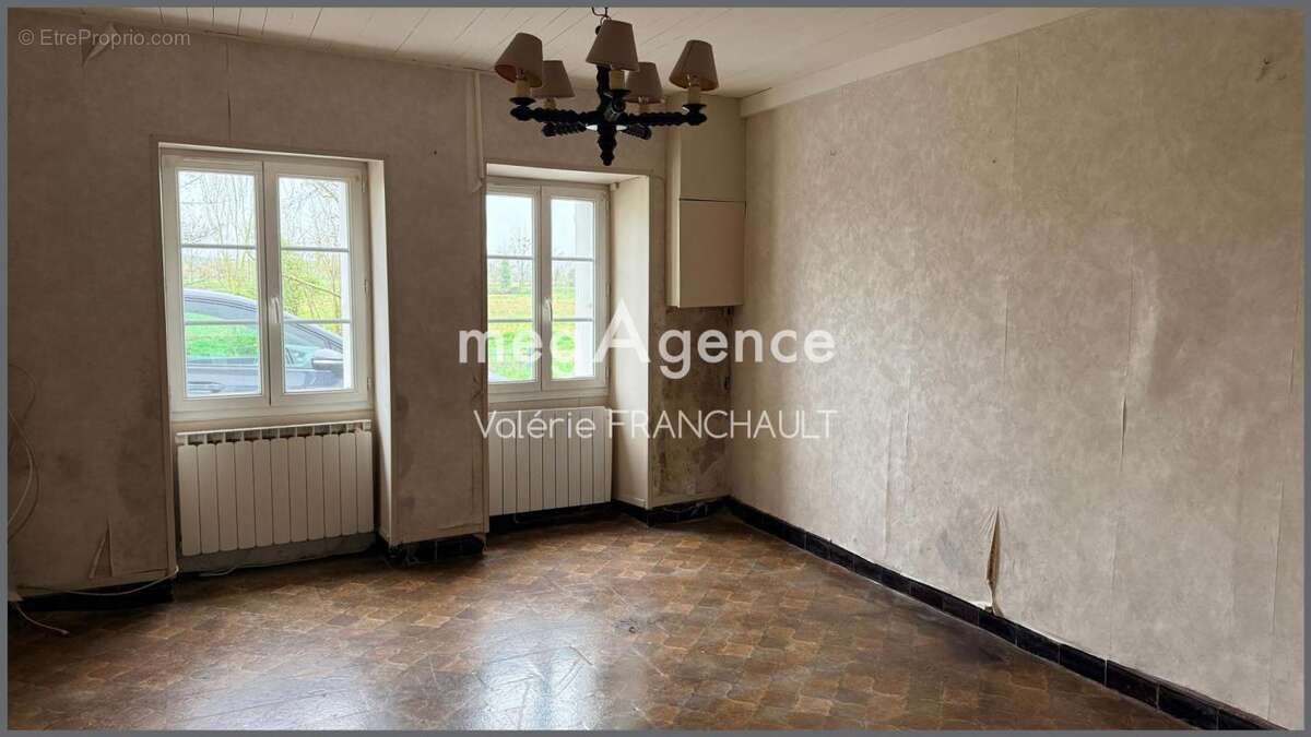 Maison à FONTENAY-LE-COMTE