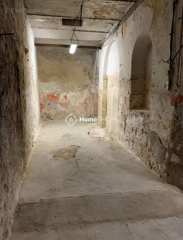 Commerce à MARSEILLE-7E