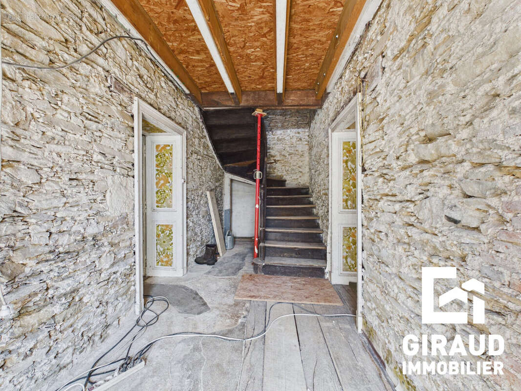 Maison 185 m² à Vouvant  - photo 4