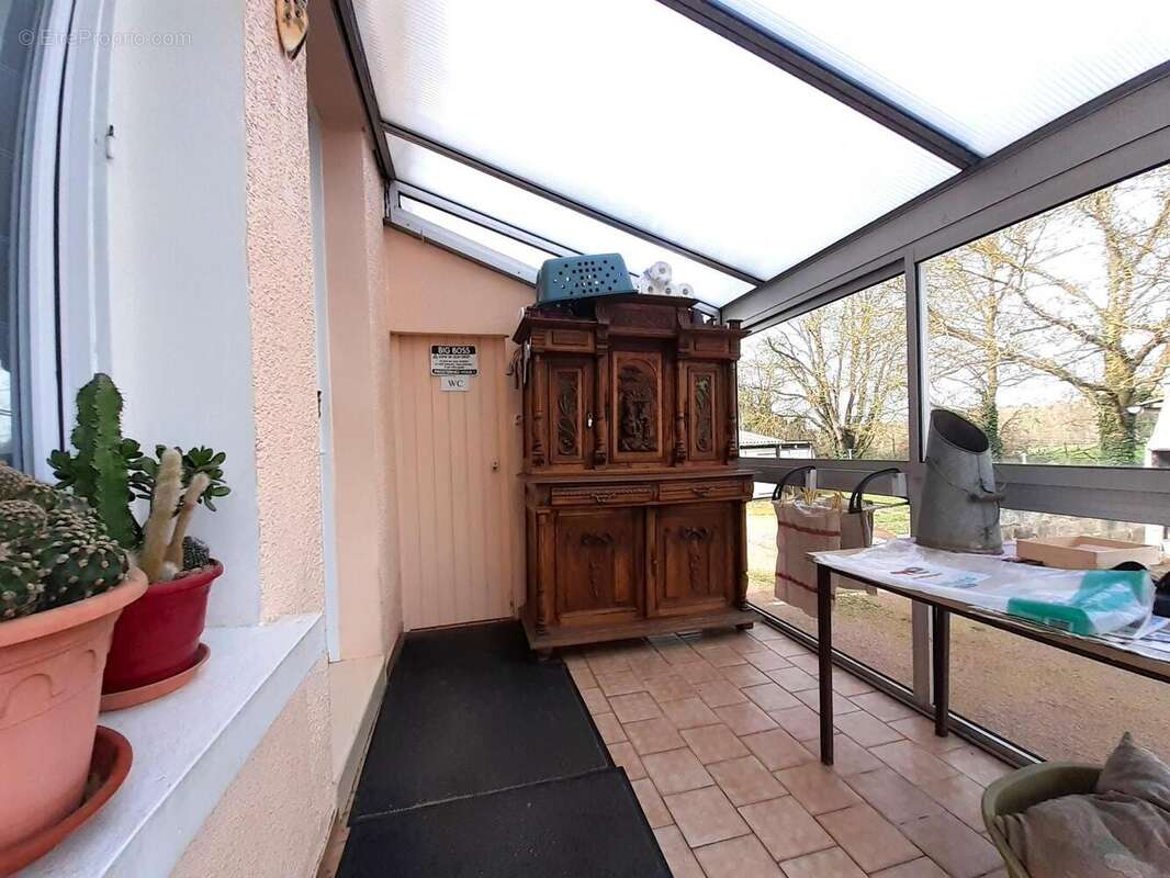   - Maison à THOUARS
