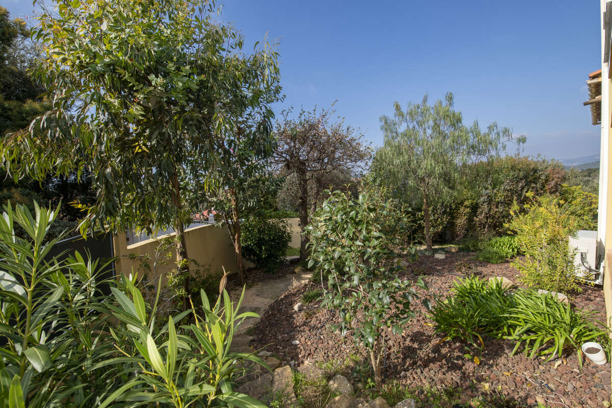Maison à SIX-FOURS-LES-PLAGES