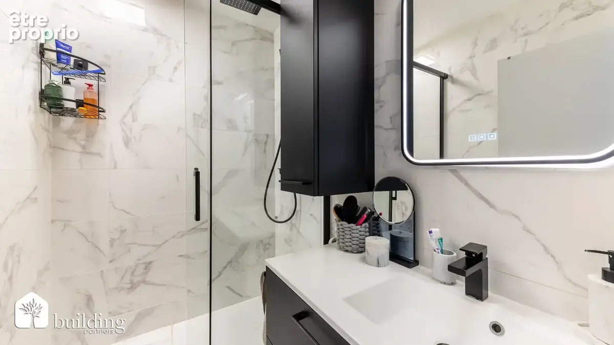 Levallois-Perret - Proche Paris - Appartement 4 pièces de 100 m² - photo 10