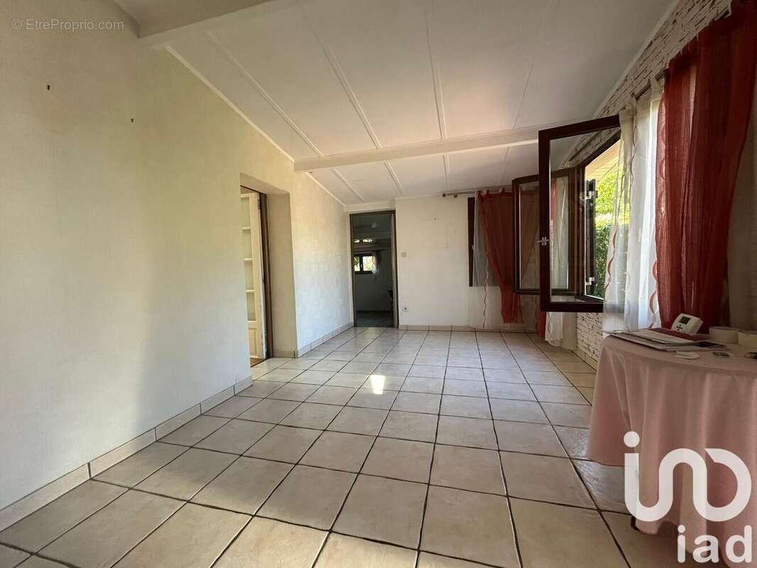 Photo 7 - Maison à VIRY-CHATILLON