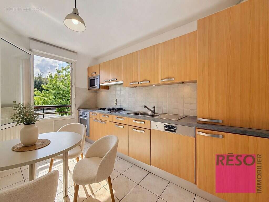 Appartement à VILLE-LA-GRAND