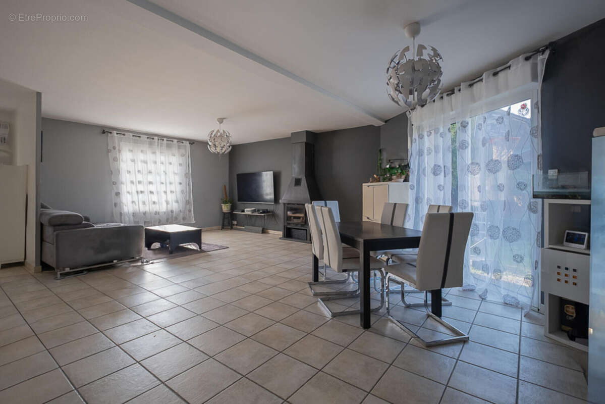 Photo 3 - Maison à SAINT-ANDRE-DE-CORCY