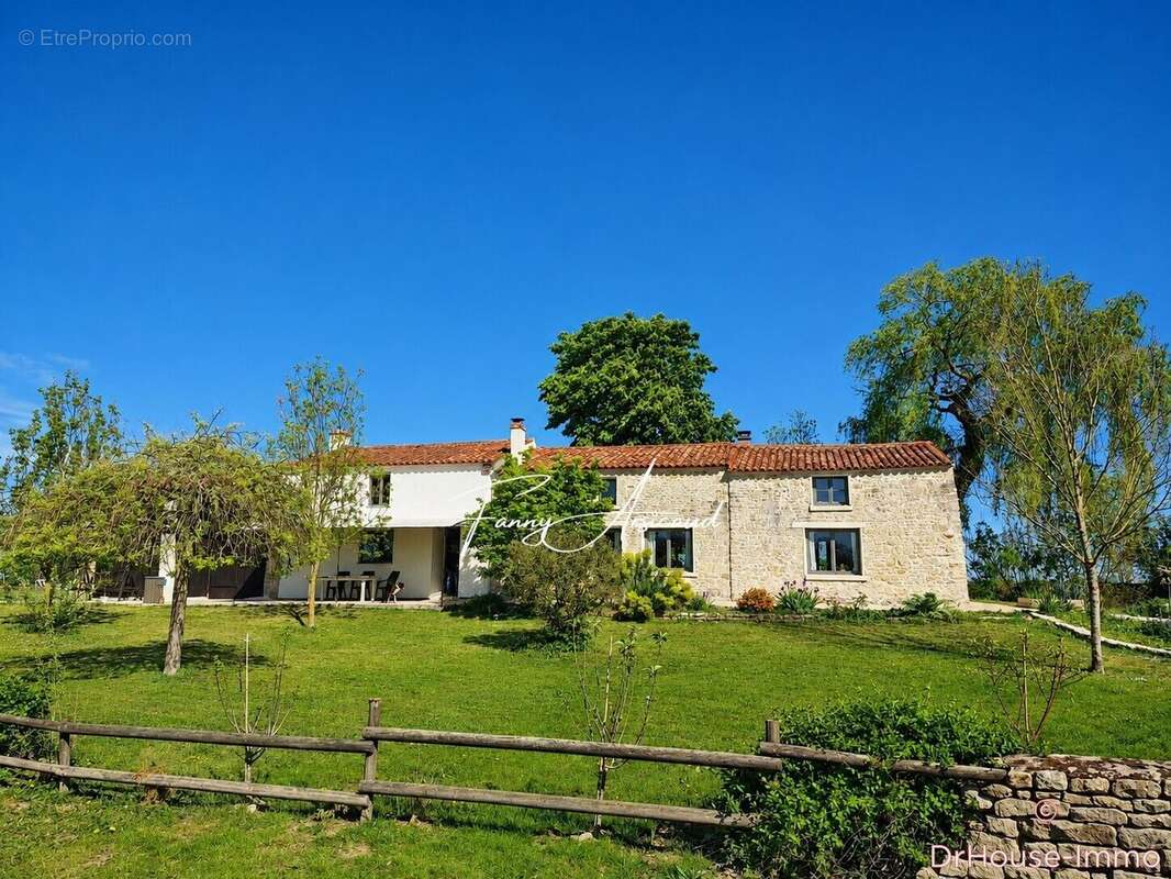 Maison 158 m² à Vix  - photo 10