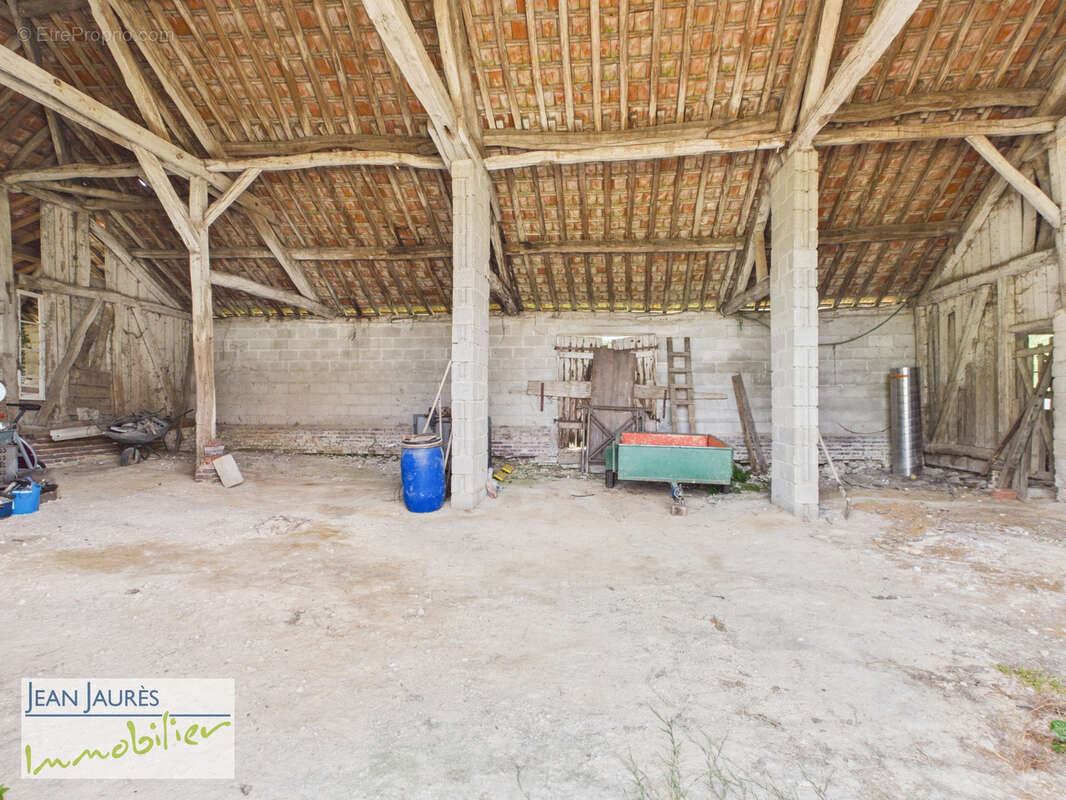 Maison de campagne au fort potentiel avec magnifique terrain - photo 11