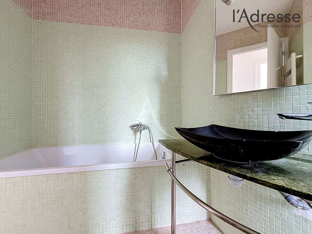 Appartement à SURESNES