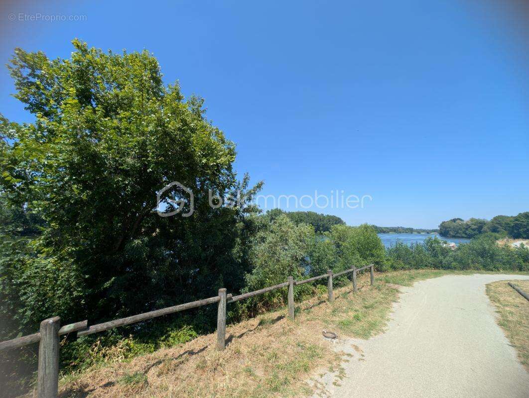 Maison à SAINT-JULIEN-DE-CONCELLES