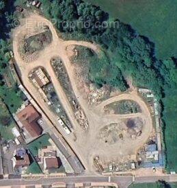 Terrain à SAINT-PIERRE-BOIS