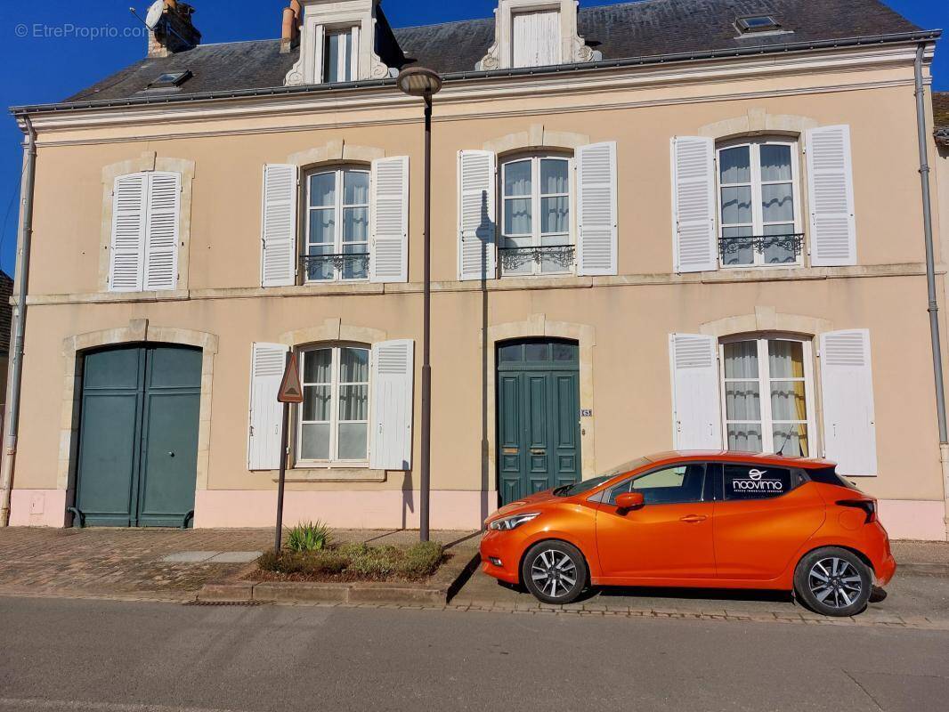 Maison à SAVIGNE-L'EVEQUE