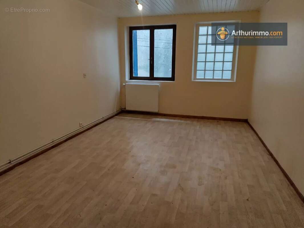 Maison à LAROQUE-D&#039;OLMES