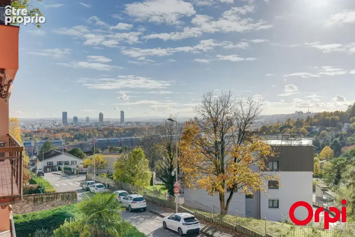 Appartement T5 avec terrasse de 15 m² et garage double - photo 4