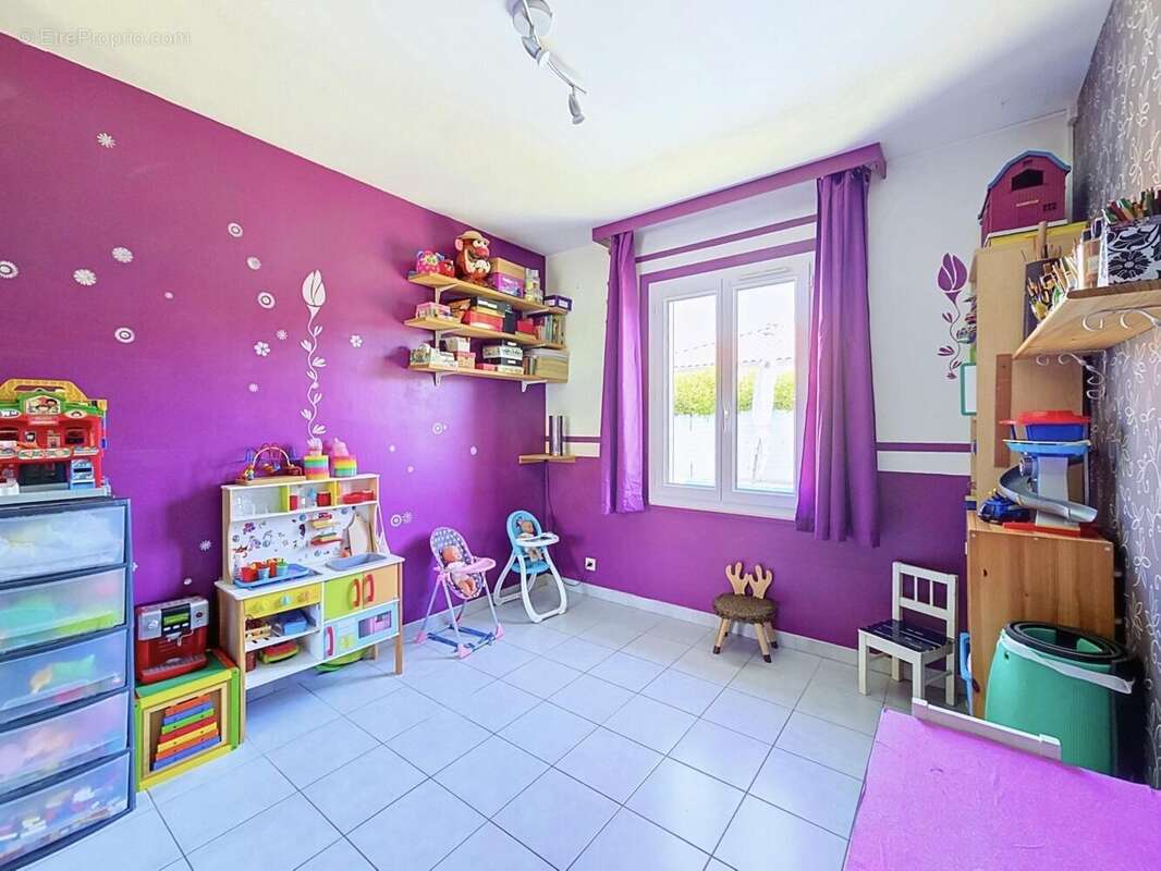 Maison 146 m² à La Verpilliere  - photo 9
