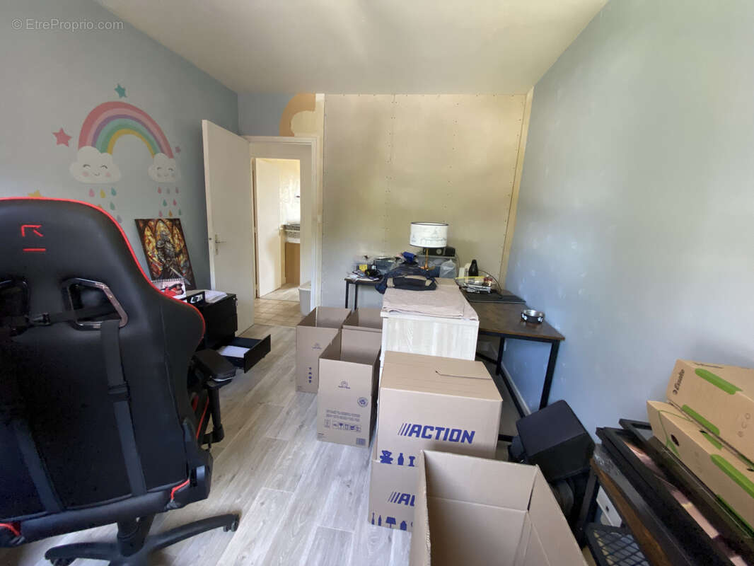 Maison à SAINT-REMY-EN-ROLLAT