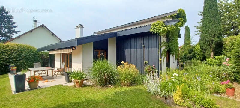 Maison individuelle 190 m2 garage et jardin - photo 2