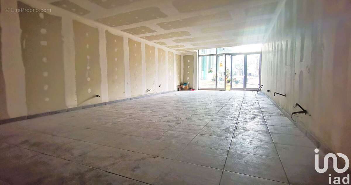 Photo 5 - Commerce à PLOMBIERES-LES-BAINS