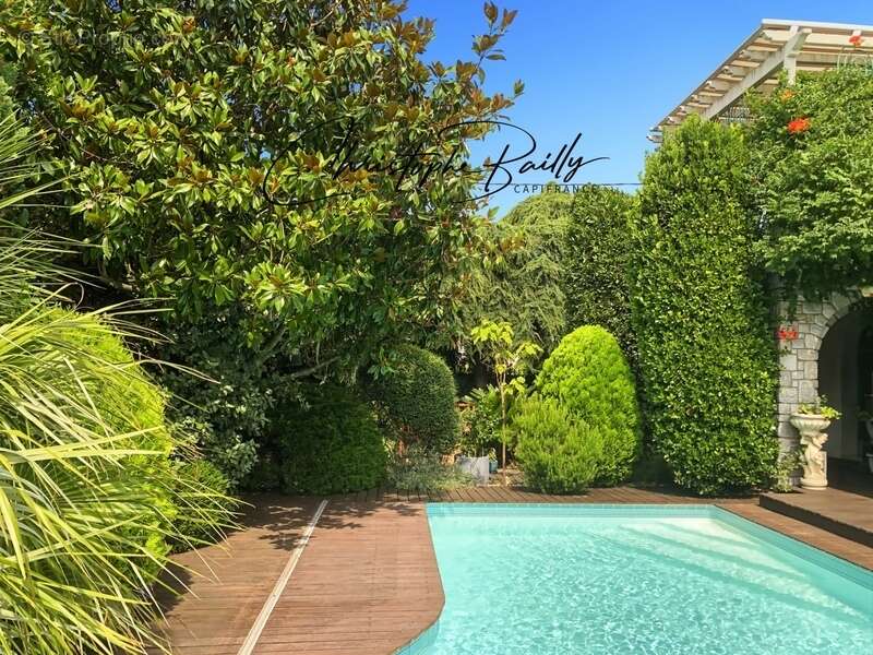 Toulouse Côte Pavée, villa d’architecte rénovée avec piscine chauffée, 2 suites et garage double - photo 2