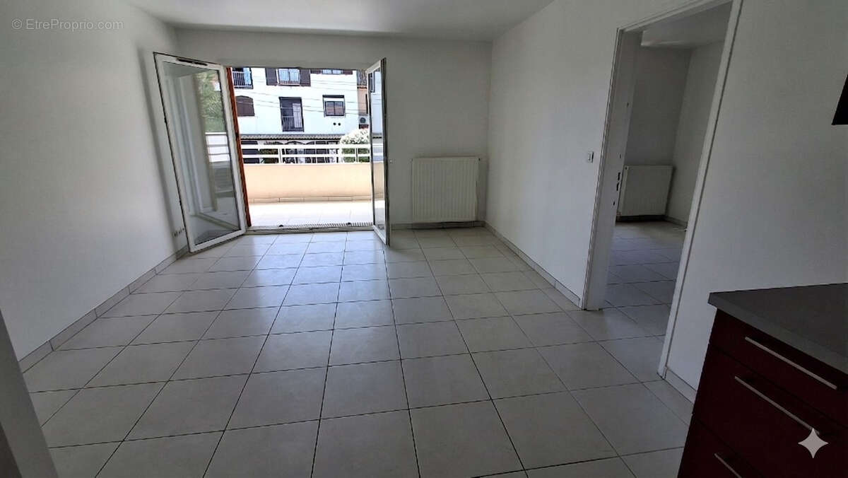 Appartement à LA VALETTE-DU-VAR