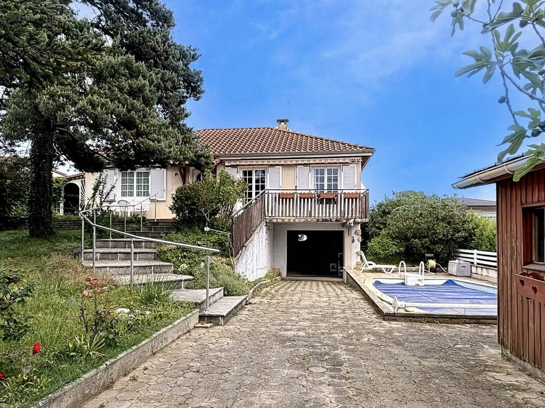 Maison à SAINT-MARCEL-LES-VALENCE