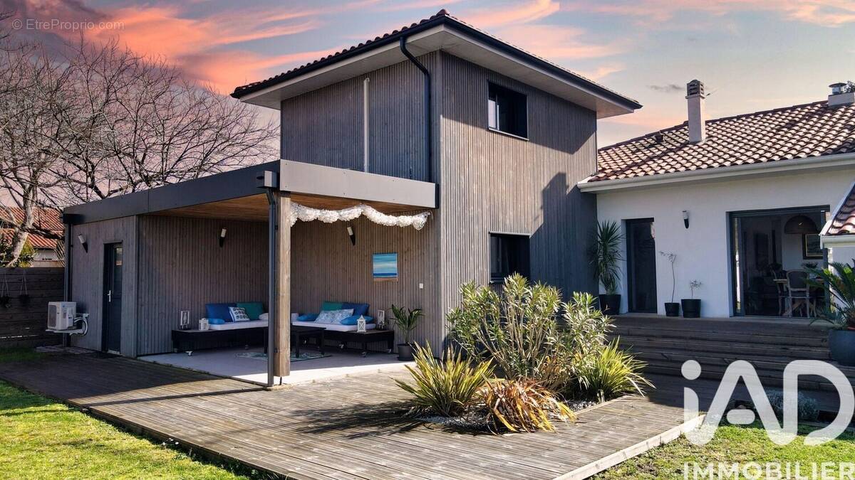 Photo 1 - Maison à TOSSE