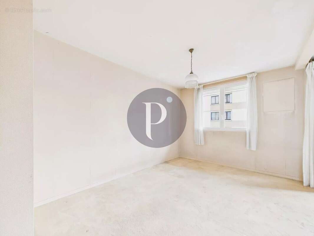 Appartement à LE PLESSIS-ROBINSON