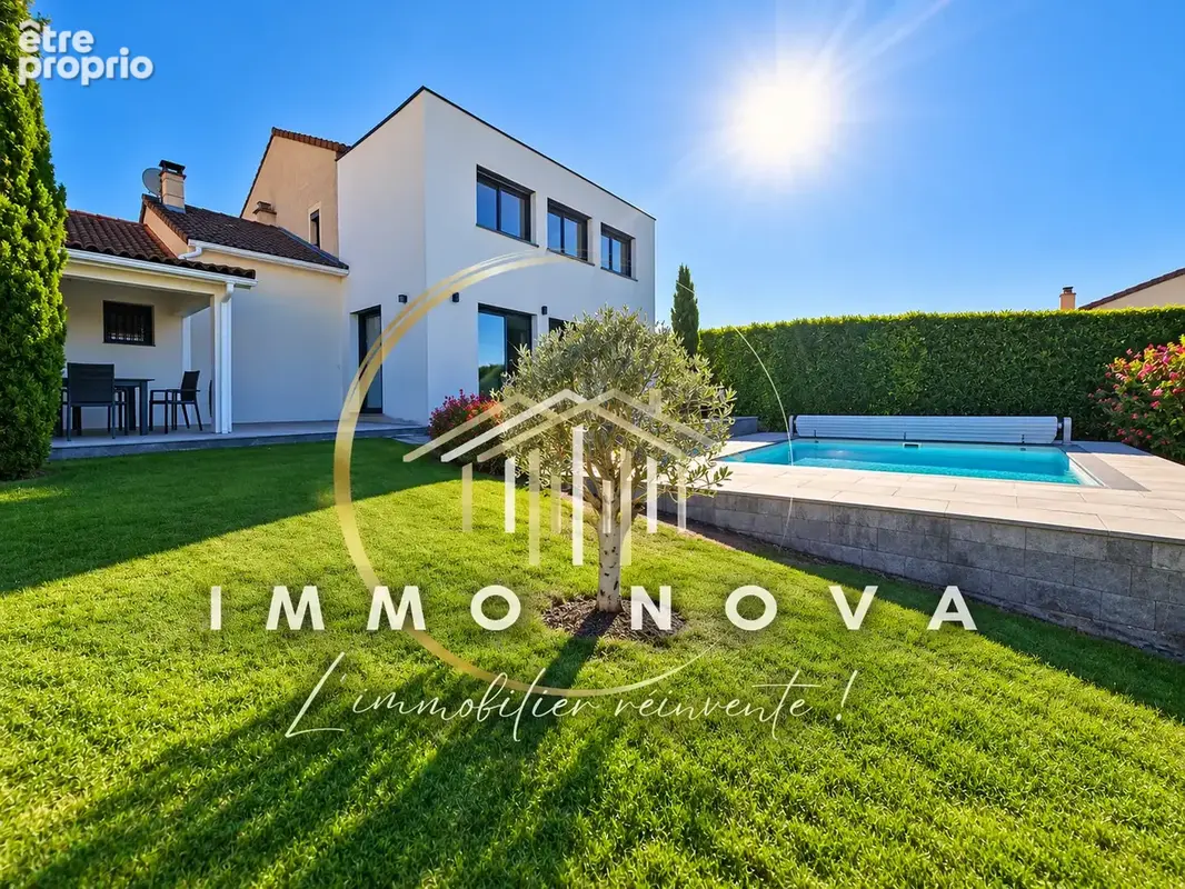 Le Cendre   Maison familiale de 168 m2 avec piscine - photo 3