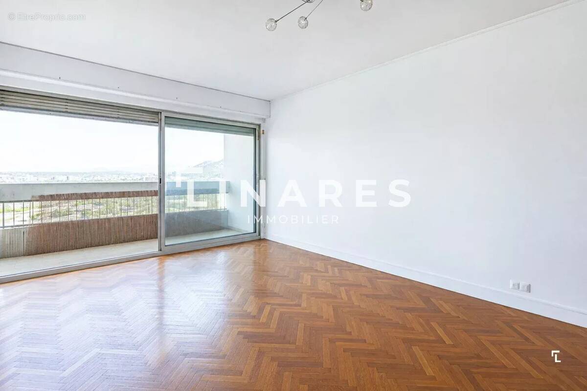LE PANORAMA 117 - Appartement T4 de 81m² - Extérieurs 20m² - 13009 CHÂTEAU-SEC - photo 2
