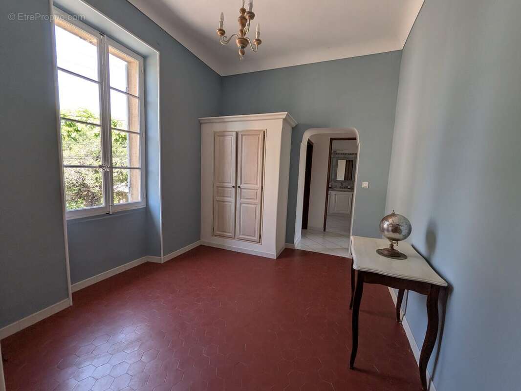Maison à SORGUES