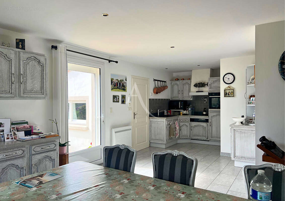 Maison 98 m² à Beauvoir-Sur-Mer  - photo 4