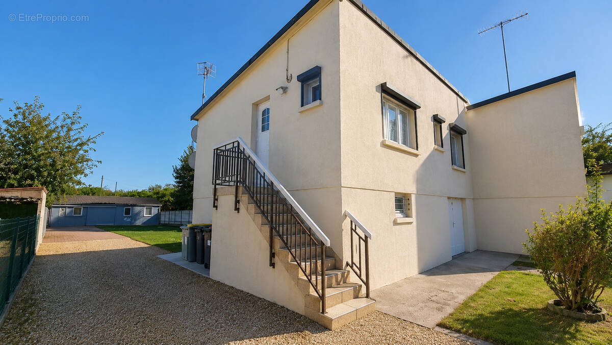 Maison à RIBECOURT-DRESLINCOURT