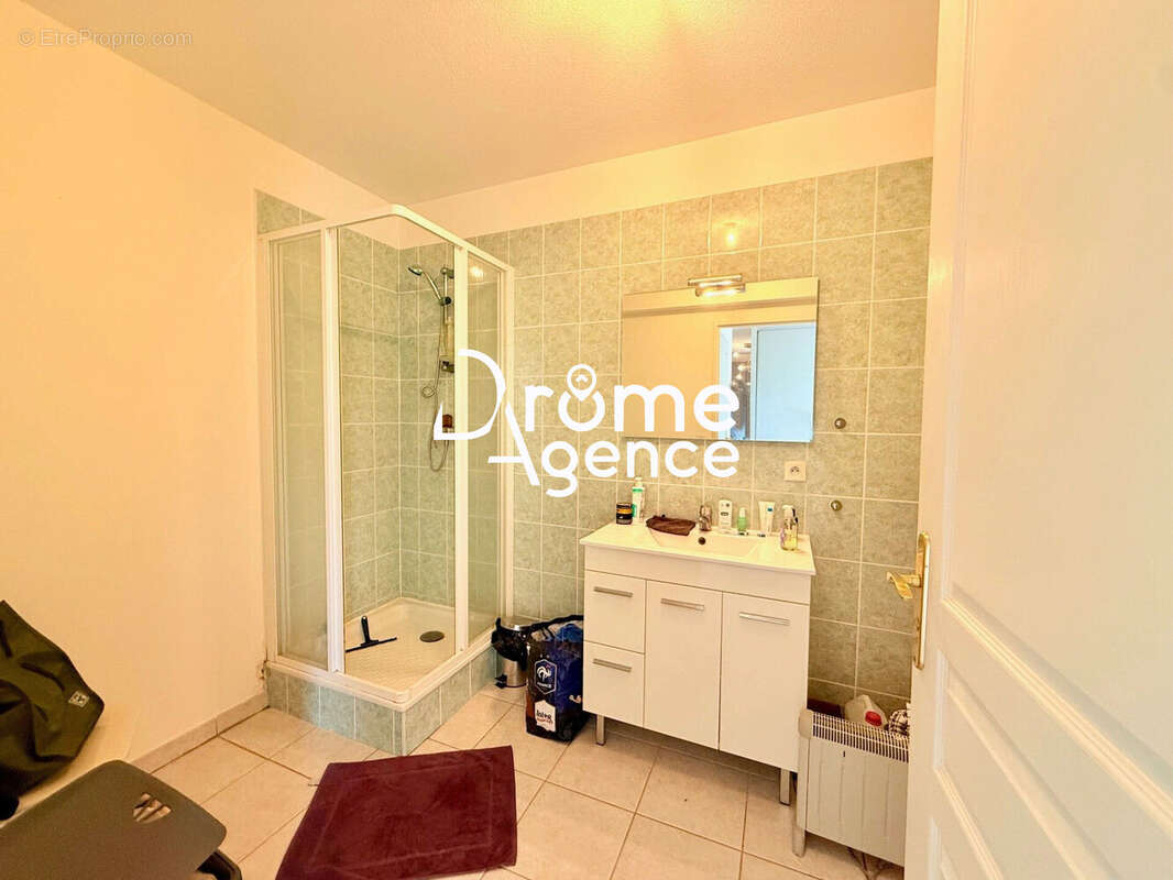 Appartement 56 m² à Valence  - photo 6